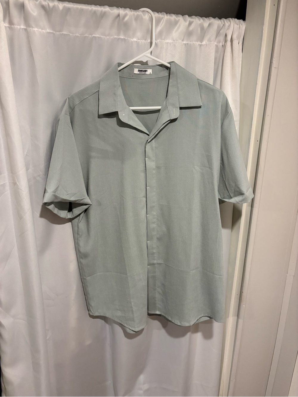 Never worn Short-Sleeve Camp Collar Button-Down Shirt in Mint Green
